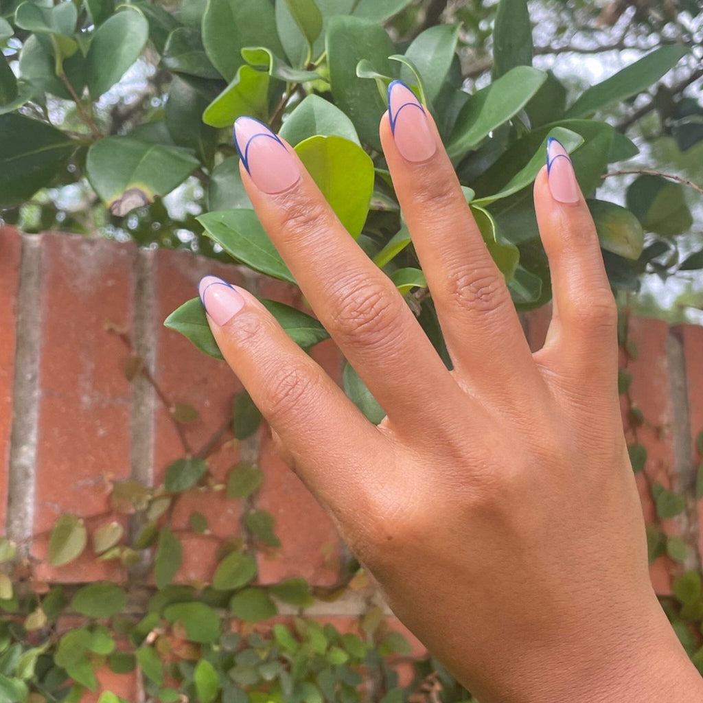 Press on Nails in BGN's High Rise Babes work on brown-skinned model.